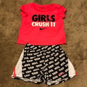 Toddler Girls Nike Outfit Set 18 months